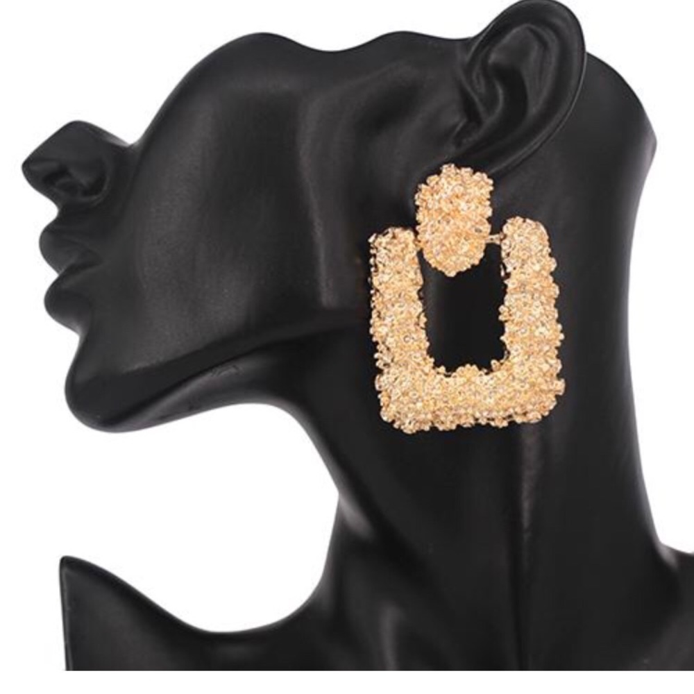 Gold Post Weighted Casting Fashion Earrings